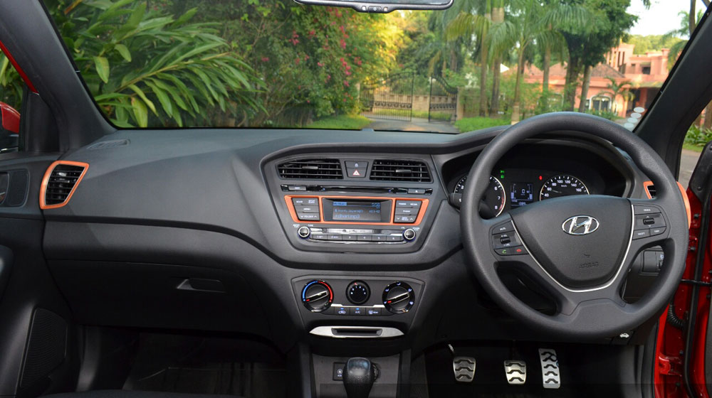 Hyundai i20 Active sẽ được xuất khẩu sang các nước châu Á Hyundai-i20-Active-petrol-Tangerine-Orange-Review.jpg