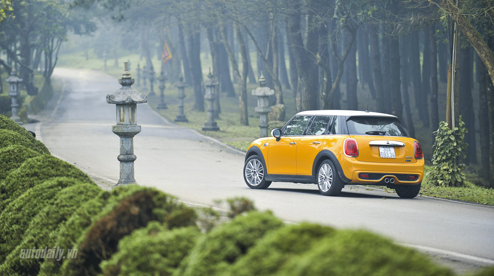 MINI Cooper S 2015: Xe nhỏ “sang chảnh” Mini Cooper S 2015 (8).jpg
