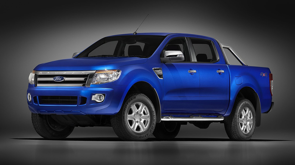 Ford Ranger 2015 có gì mới so với phiên bản cũ? Đầu xe 2.jpg