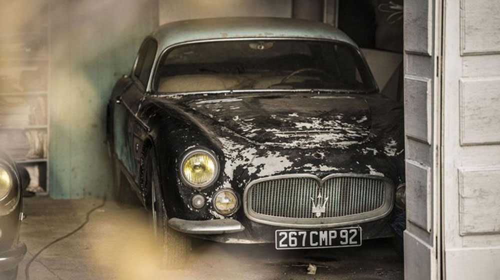 Ảnh kho xe cổ trị giá gần 30 triệu USD tại Pháp 943118699137392062-1417930336304.jpg