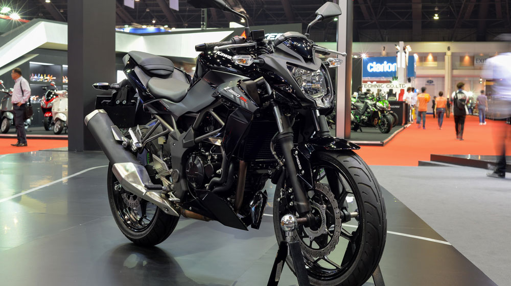 Ảnh Kawasaki tại Bangkok Motor Show 2015 Kawasaki-bike-03.jpg