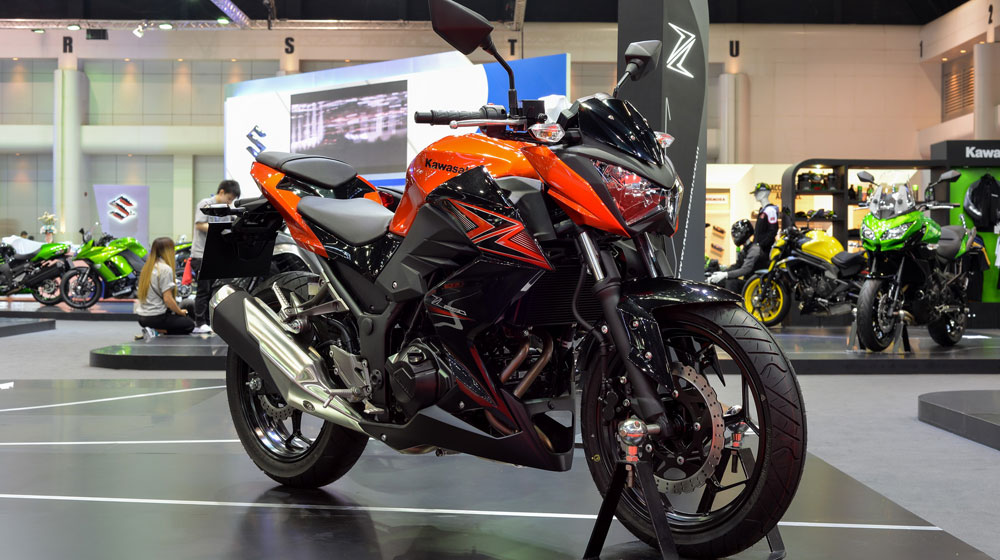 Ảnh Kawasaki tại Bangkok Motor Show 2015 Kawasaki-bike-04.jpg