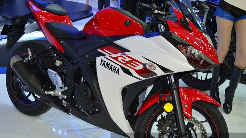 Ảnh chi tiết Yamaha  YZF-R3 Yamaha-YZF-R3-fairing-at-2015-Bangkok-Motor-Show-1024x678.jpg