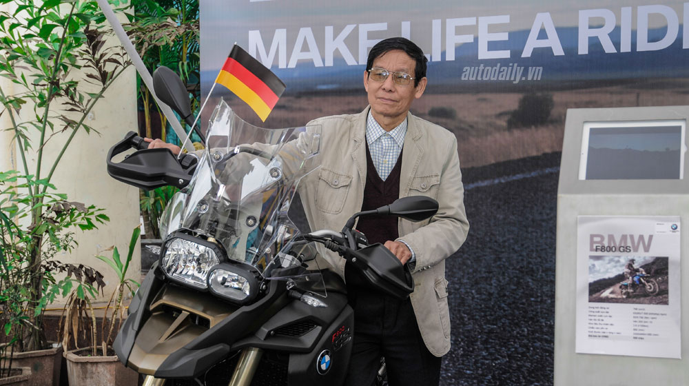 BMW và Mercedes-Benz tham gia Lễ hội Đức 2015 _AUT9678.jpg