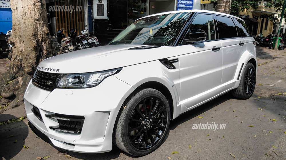 Ảnh chi tiết Range Rover cực ngầu với gói độ Lumma CLR SR tại Hà Nội A range Rover Lumma (11).jpg
