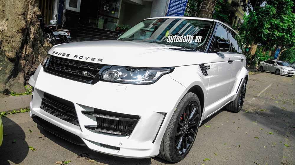 Ảnh chi tiết Range Rover cực ngầu với gói độ Lumma CLR SR tại Hà Nội A range Rover Lumma (12).jpg
