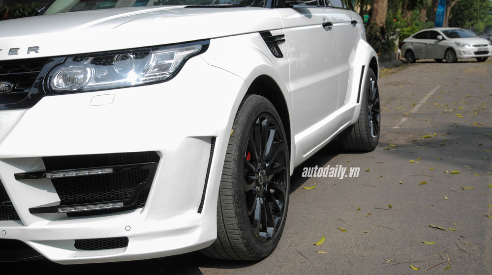 Ảnh chi tiết Range Rover cực ngầu với gói độ Lumma CLR SR tại Hà Nội A range Rover Lumma (14).jpg