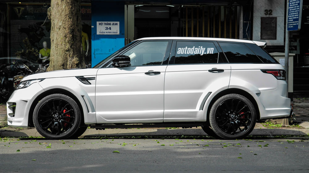 Range Rover Sport cực ngầu với gói độ Lumma CLR SR tại Hà Nội A range Rover Lumma (17).jpg