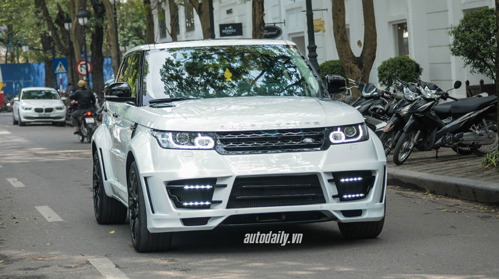 Ảnh chi tiết Range Rover cực ngầu với gói độ Lumma CLR SR tại Hà Nội A range Rover Lumma (5).jpg