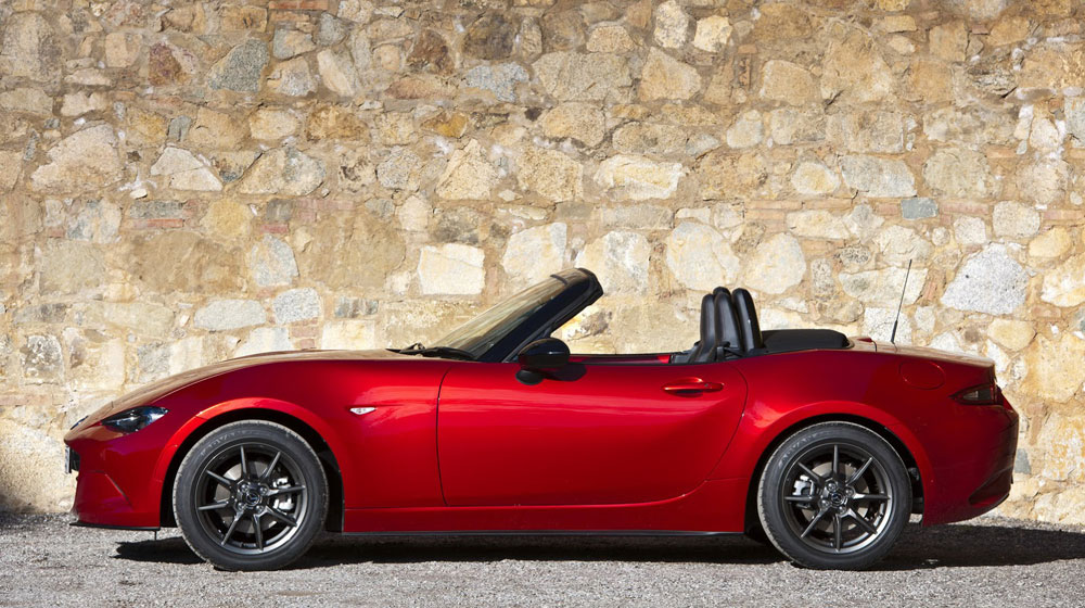 Ảnh chi tiết Mazda MX-5 Miata 2016 2016-Mazda-MX-5-42-1.jpg