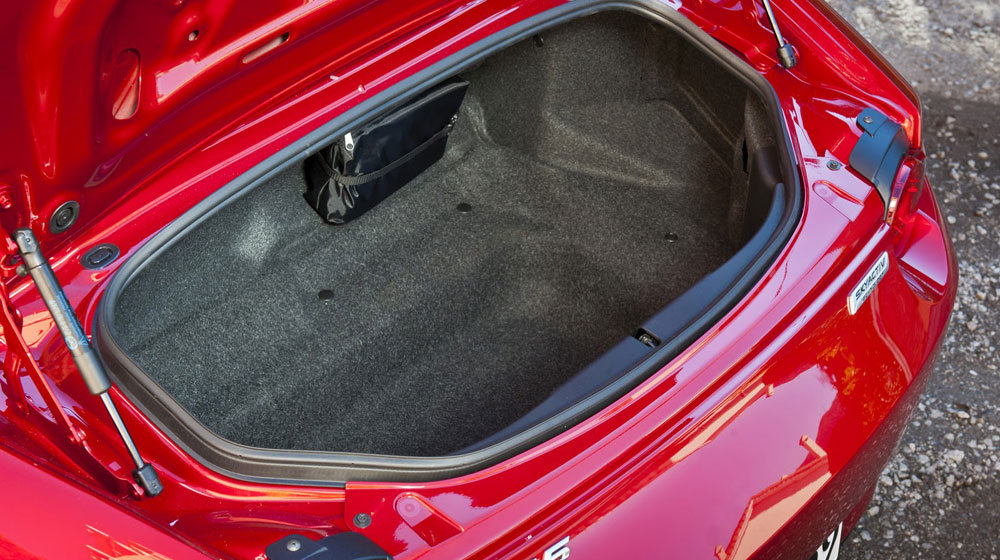 Ảnh chi tiết Mazda MX-5 Miata 2016 2016-Mazda-MX-5-83.jpg