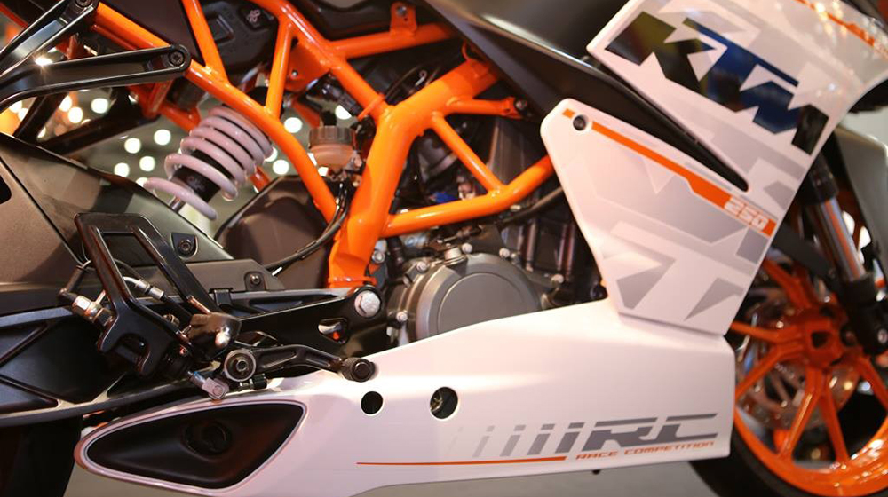 Ảnh chi tiết KTM Duke 250 và RC250 RC250.jpg