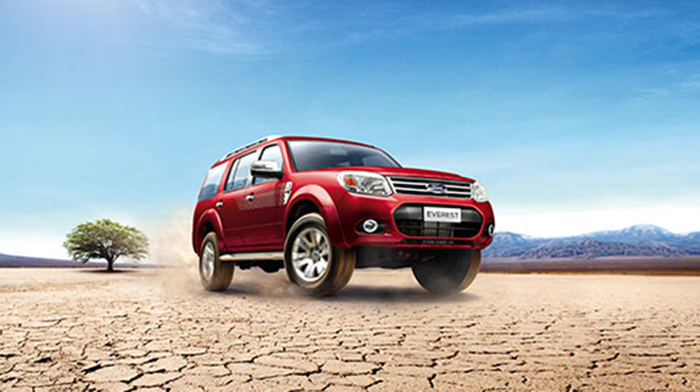 Những chi tiết nổi bật trên Ford Everest 2015 so với “người tiền nhiệm” everest-2013.jpg