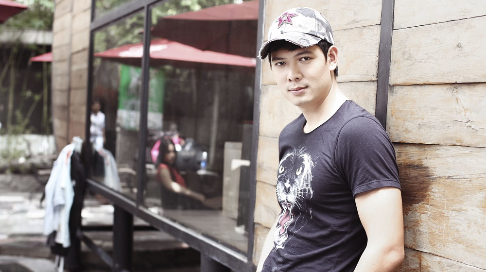 5 gương mặt showbiz từng đi làm… lơ xe nghe-sy-lo-xe-(4).jpg