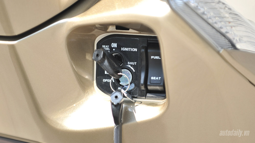 Honda LEAD 125 2015 - thêm màu mới để khẳng định ngôi vương