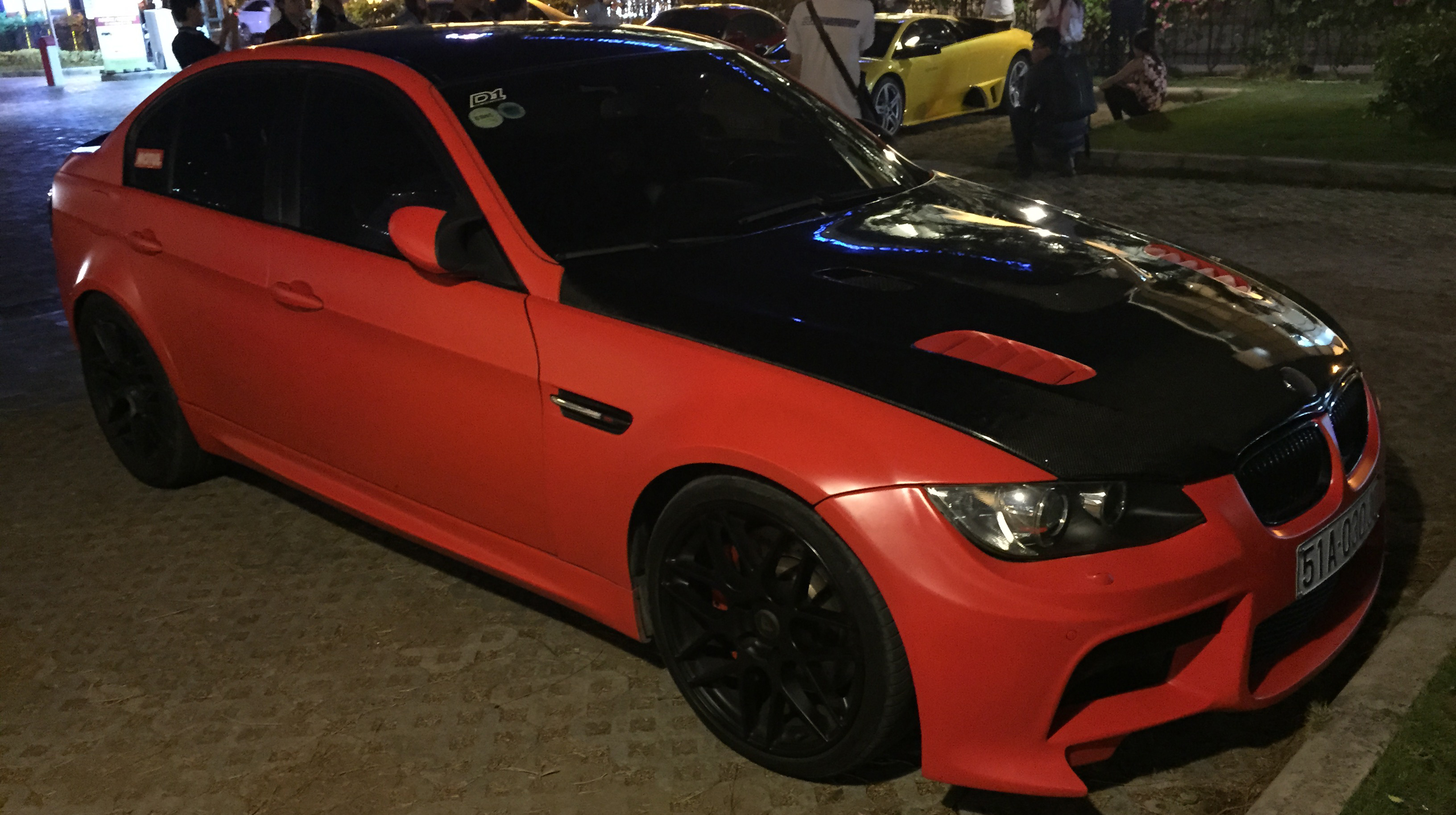 Dàn xế “khủng” trong lễ ra mắt “bom tấn” Fast & Furious 7 tại Sài Gòn BMW M3 do Vorsteiner.jpg