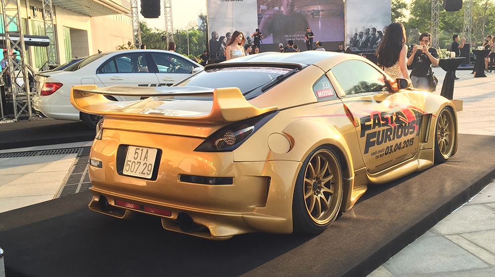 Dàn xế “khủng” trong lễ ra mắt “bom tấn” Fast & Furious 7 tại Sài Gòn Nissan 350Z do theo phong cach Veilside trong phim Tokyo Drift.jpg