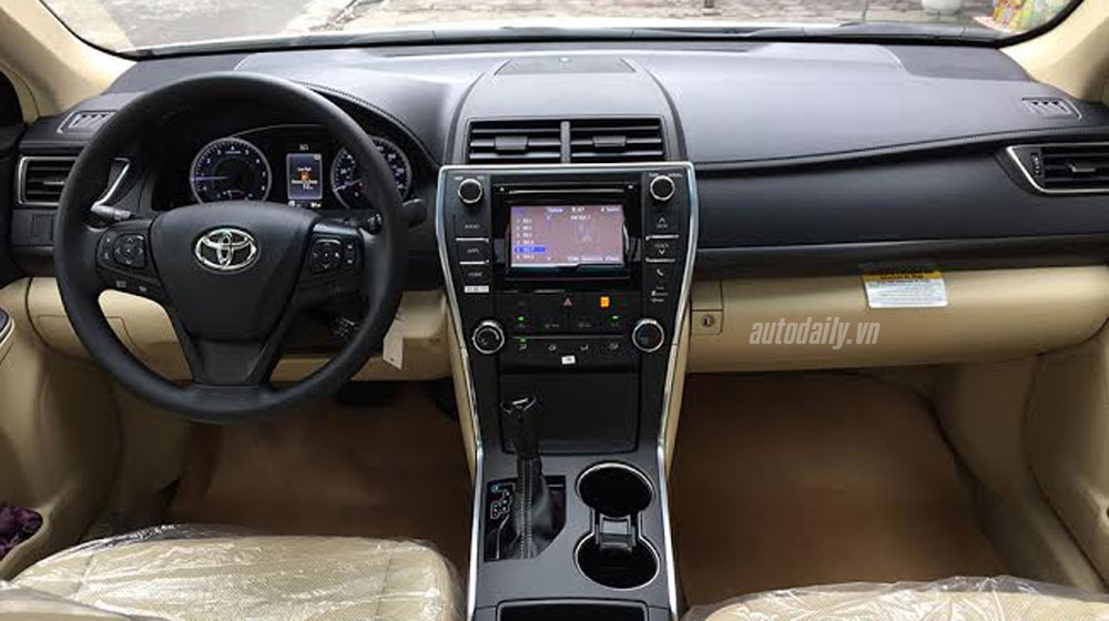 Soi chi tiết Toyota Camry 2015 bản Mỹ vừa về Hà Nội camry le 2015 (9).jpg