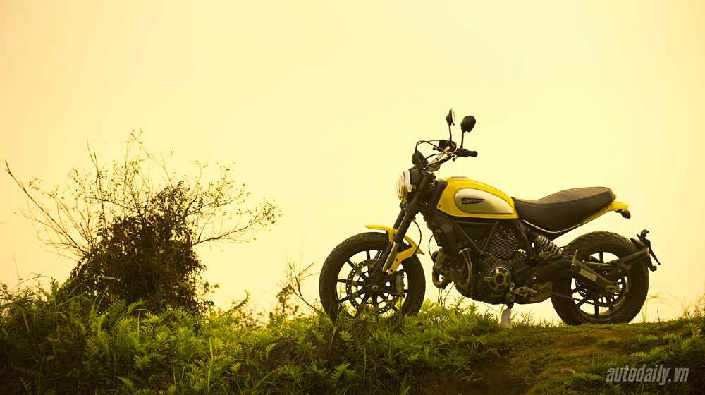 Ducati Scrambler Icon khám phá vẻ đẹp Hà Nội Ducati Scambler (23).jpg