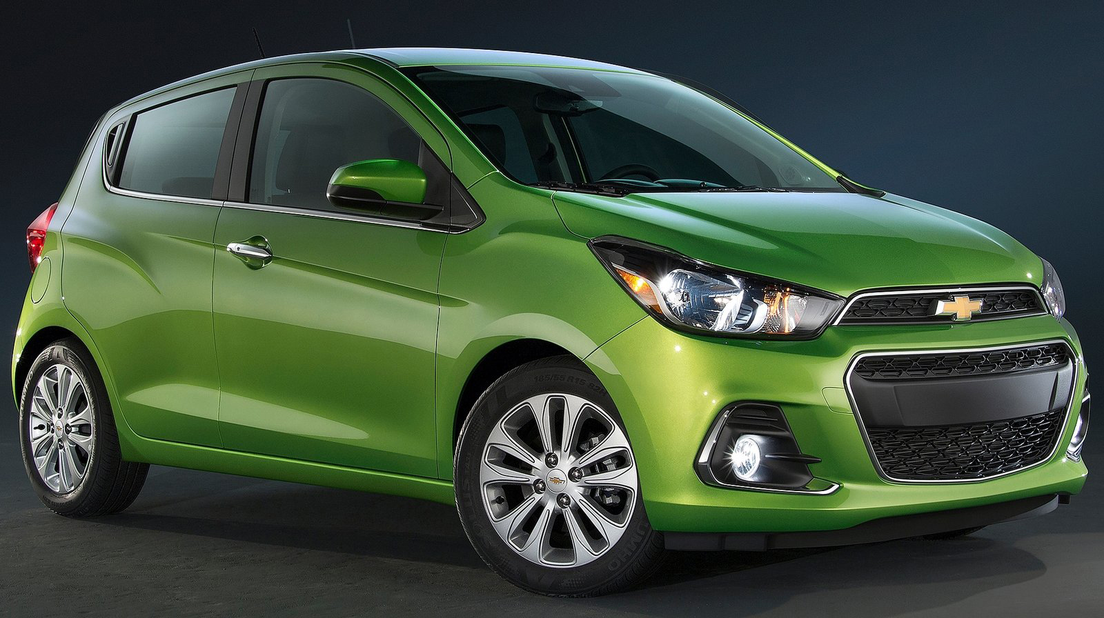 4 mẫu xe “nhấp nhổm” từ Mỹ về Việt Nam Chevrolet-Spark_2016.jpg