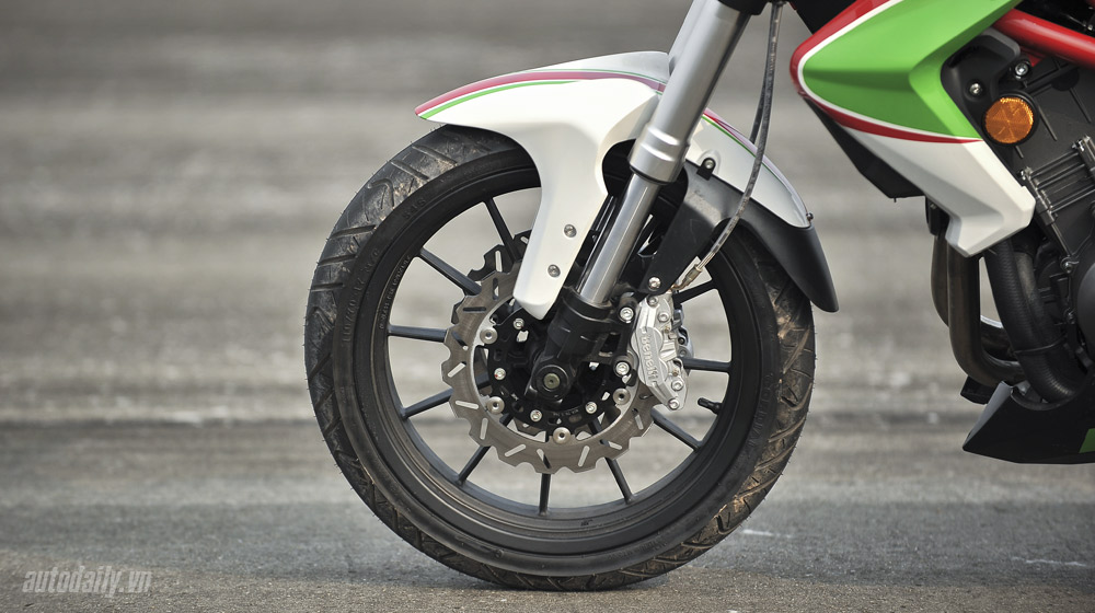 Ảnh chi tiết Benelli BN302 Benelli BN302 (18).jpg