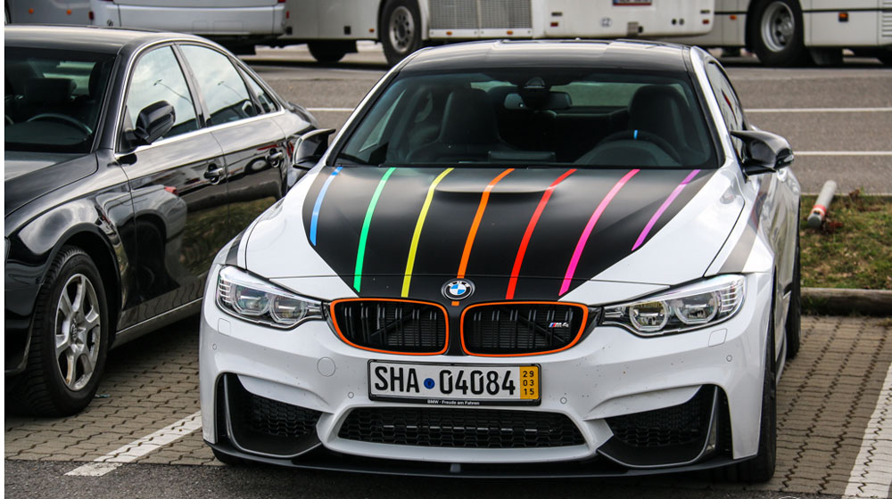 Ảnh chi tiết BMW M4 F82 Coupe DTM Champion Edition trên phố bmw-m4-f82-coupe-dtm-chamion-edition-c808528032015162718_2.jpg