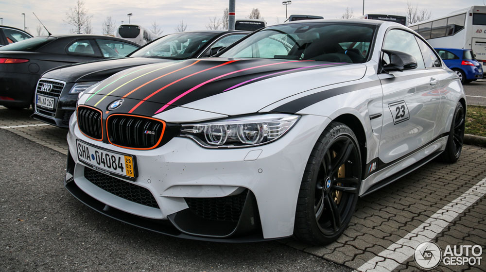 Hàng hiếm BMW M4 F82 Coupe DTM Champion Edition xuống phố bmw-m4-f82-coupe-dtm-chamion-edition-c808528032015162718_4.jpg