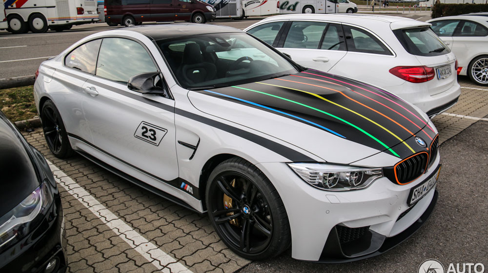 Ảnh chi tiết BMW M4 F82 Coupe DTM Champion Edition trên phố bmw-m4-f82-coupe-dtm-chamion-edition-c808528032015162718_7.jpg