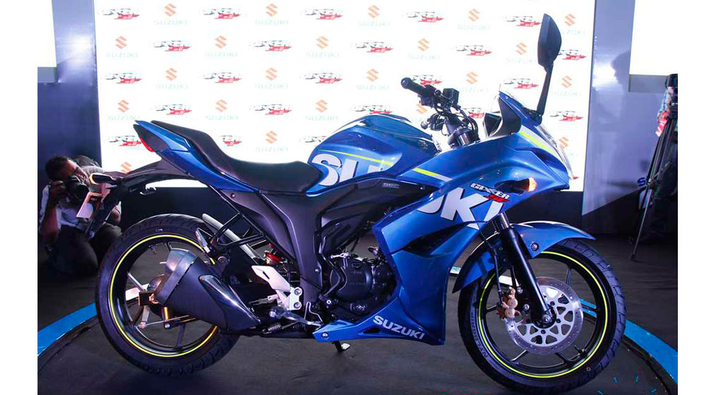 Suzuki Gixxer SF: Mô-tô thể thao cỡ nhỏ giá 1.340 USD Suzuki-Gixxer-SF-Side.jpg