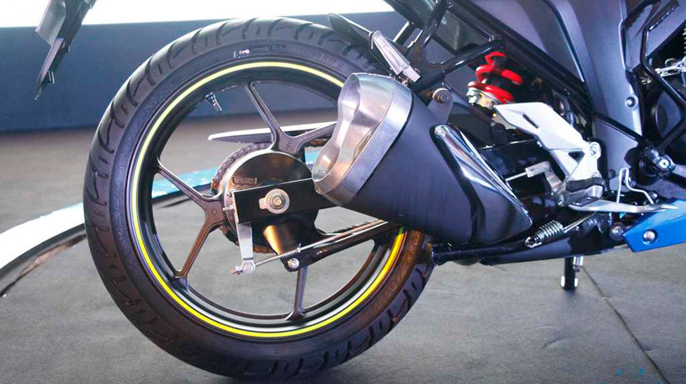 Ảnh chi tiết Suzuki Gixxer SF 155 Suzuki-Gixxer-SF-Rear-Tyre.jpg