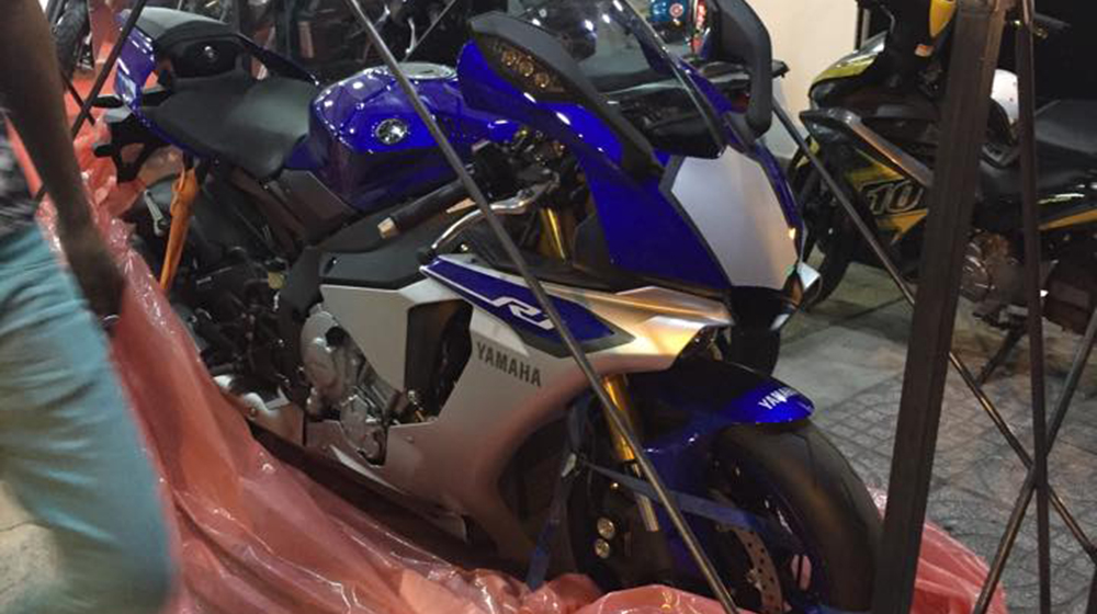 Yamaha R1 2015 chính thức về Việt Nam, giá 730 triệu đồng Yamaha R1 2015 (3).jpg