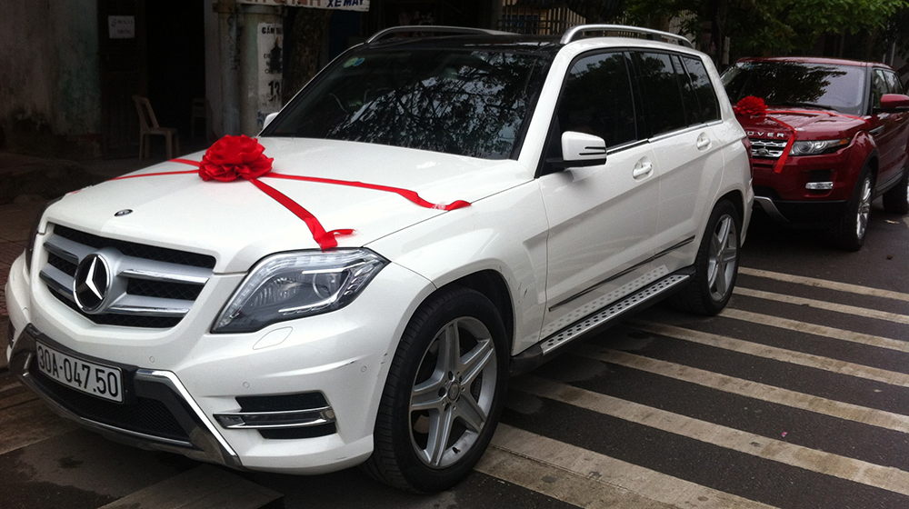 Đại gia Nam Định chơi trội với xe đón dâu 30 tỷ Rolls-Royce xe hoa (6).jpg