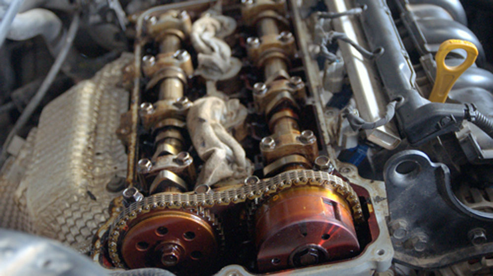 Ở Việt Nam, ôtô đi bao lâu cần thay dầu? Dau-oto-2-9174-1428564777.jpg