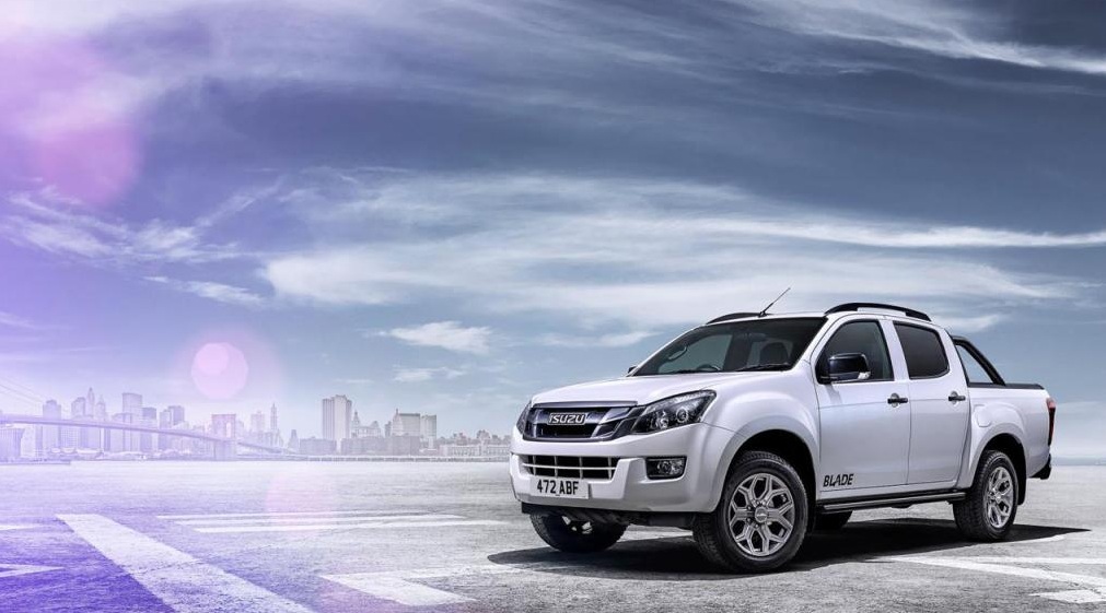 Isuzu D-Max Blade 2015 trình làng isuzu-dmax.jpg