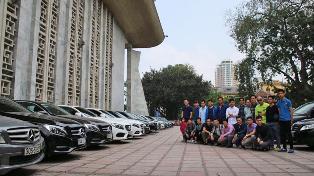 Sân chơi mới cho người sở hữu C-Class tại Hà Nội Club MerC (1).jpg