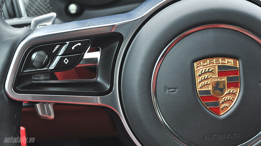 Ảnh chi tiết tiện nghi của Porsche Macan posche macan (60).jpg