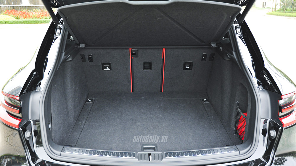 Ảnh chi tiết tiện nghi của Porsche Macan posche macan (64).jpg