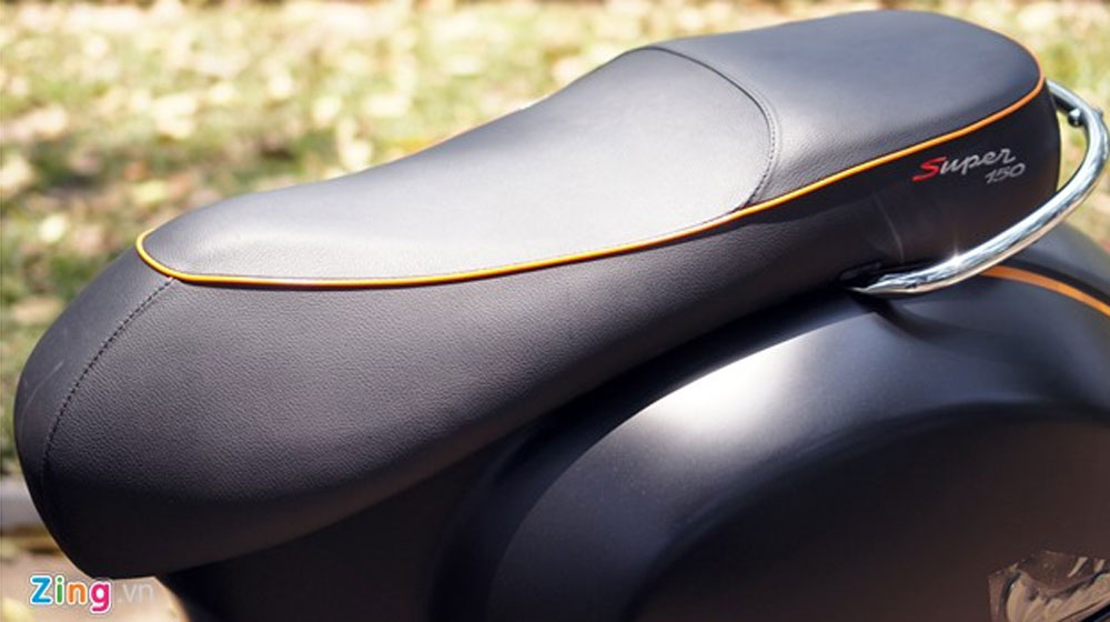 Nét mới trên 2 mẫu Vespa 150 phân khối bản đặc biệt vespa.jpg