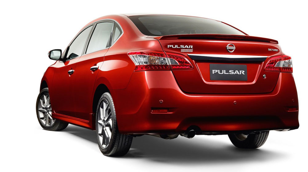 Nissan Pulsar SSS phiên bản đầu bảng trình làng 2015-Nissan-Pulsar-SSS-sedan-rear-press-image.jpg