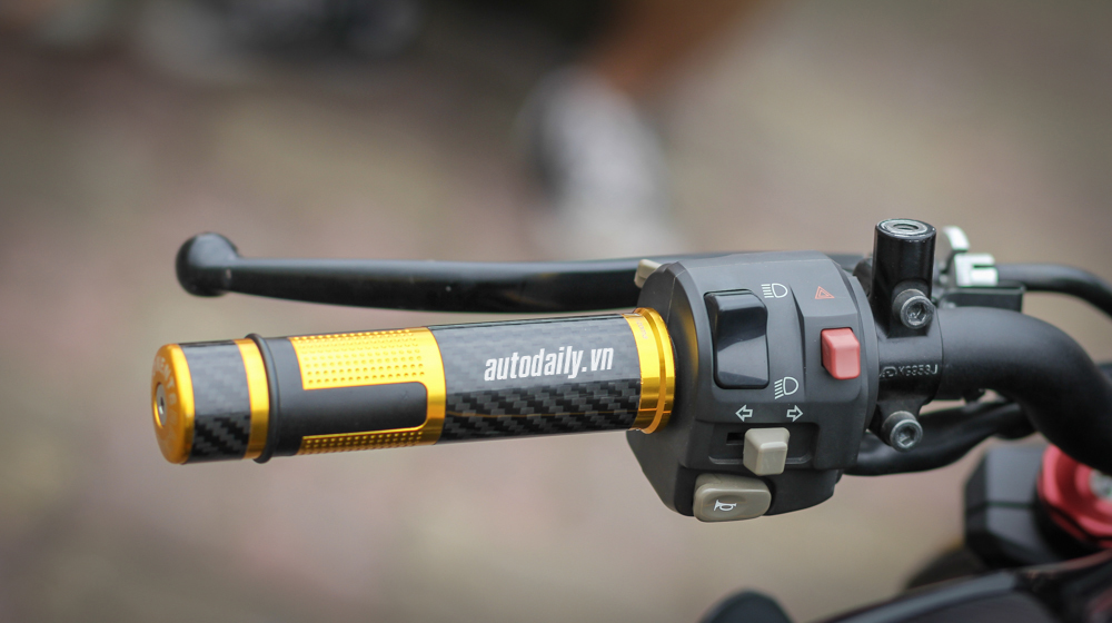 Ảnh chi tiết Kawasaki Z1000 vàng đen của biker Hà Thành Kawasaki vang den (10).jpg