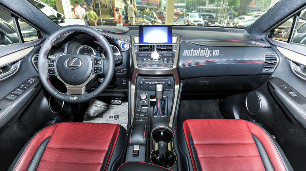 Chi tiết cặp đôi Lexus NX300h đầu tiên tại Việt Nam Lexus NX300h 4.jpg