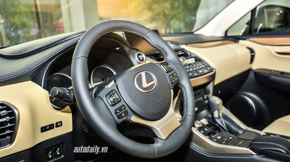 Ảnh cặp đôi Lexus NX300h đầu tiên tại Việt Nam Lexus NX300h 8.jpg