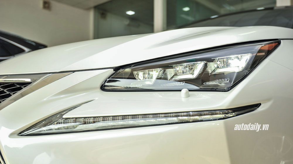 Ảnh cặp đôi Lexus NX300h đầu tiên tại Việt Nam Lexus NX300h13.jpg