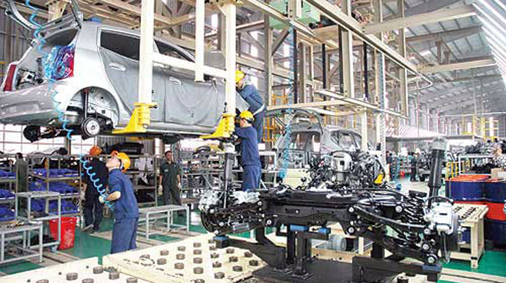 Chua chát công nghiệp ôtô không mợ chợ vẫn đông.jpg