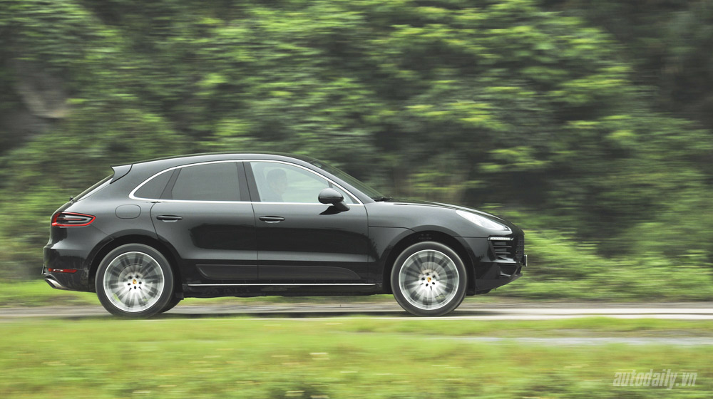 Ảnh khả năng vận hành của Porsche Macan porsche-macan-1 (7).jpg