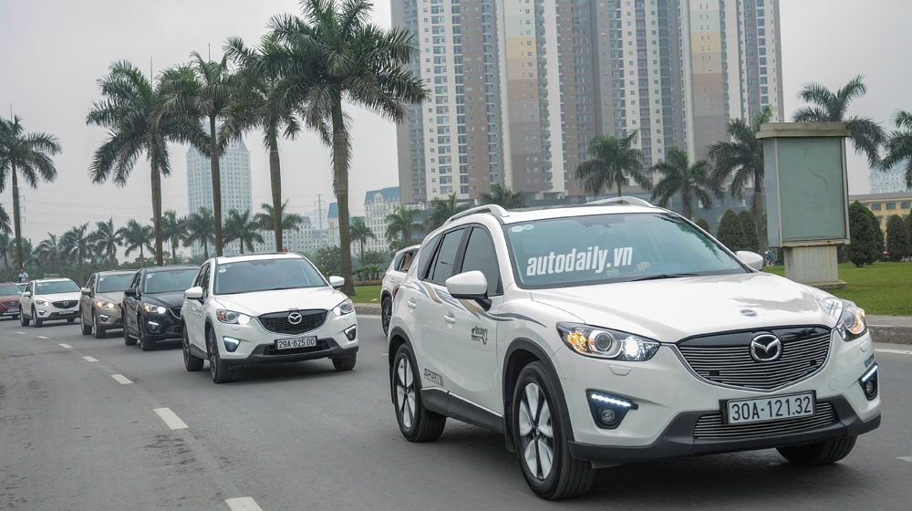 Ảnh dàn xe Mazda CX-5 “offline” tại Hà Nội _AUT0825.jpg