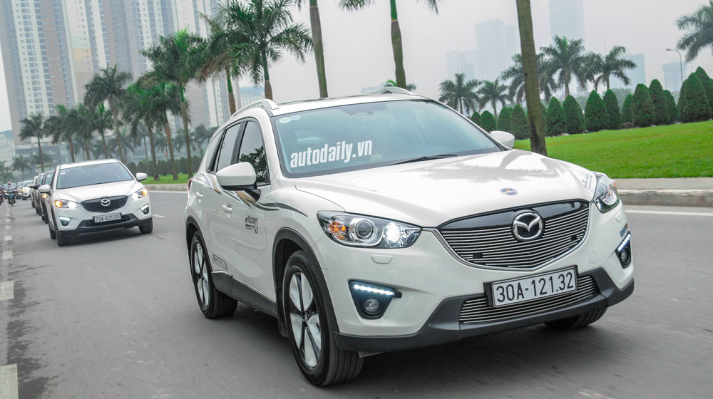 Ảnh dàn xe Mazda CX-5 “offline” tại Hà Nội _AUT0827.jpg