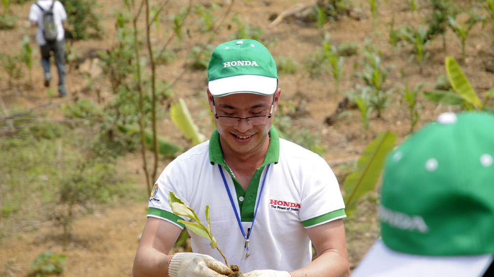 Năm thứ 3 Honda tổ chức “Ngày hội Trồng rừng” tại Bắc Kạn honda-vietnam (13).jpg