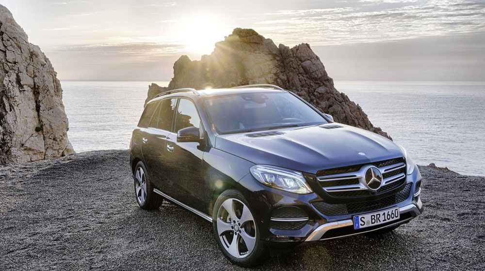 Vừa ra mắt tại Mỹ, Mercedes GLE-Class đã có giá bán ở Việt Nam Mercedes-Benz-GLE_2016_1024x768_wallpaper_01.jpg