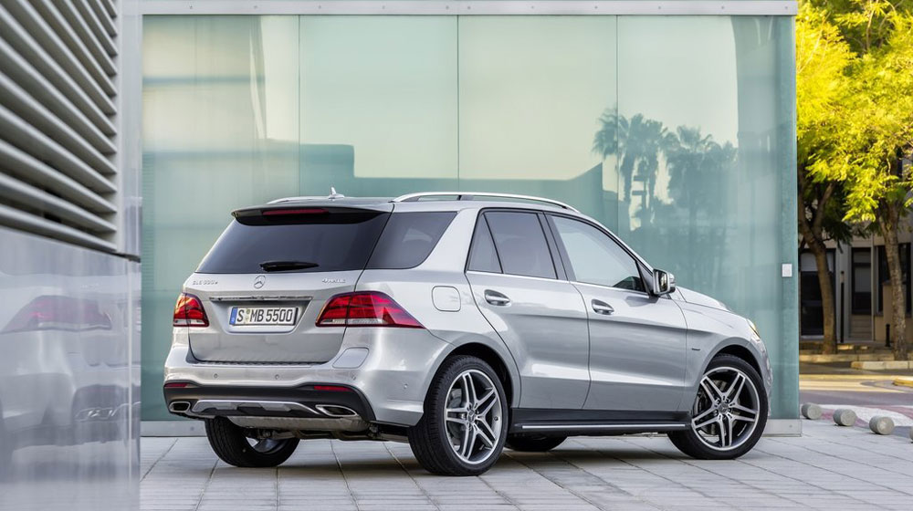 Vừa ra mắt tại Mỹ, Mercedes GLE-Class đã có giá bán ở Việt Nam Mercedes-Benz-GLE_2016_1024x768_wallpaper_13.jpg